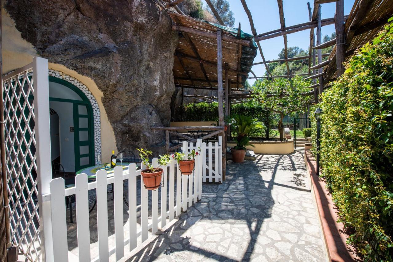 Marina Grande Residence & Spa Соренто Екстериор снимка