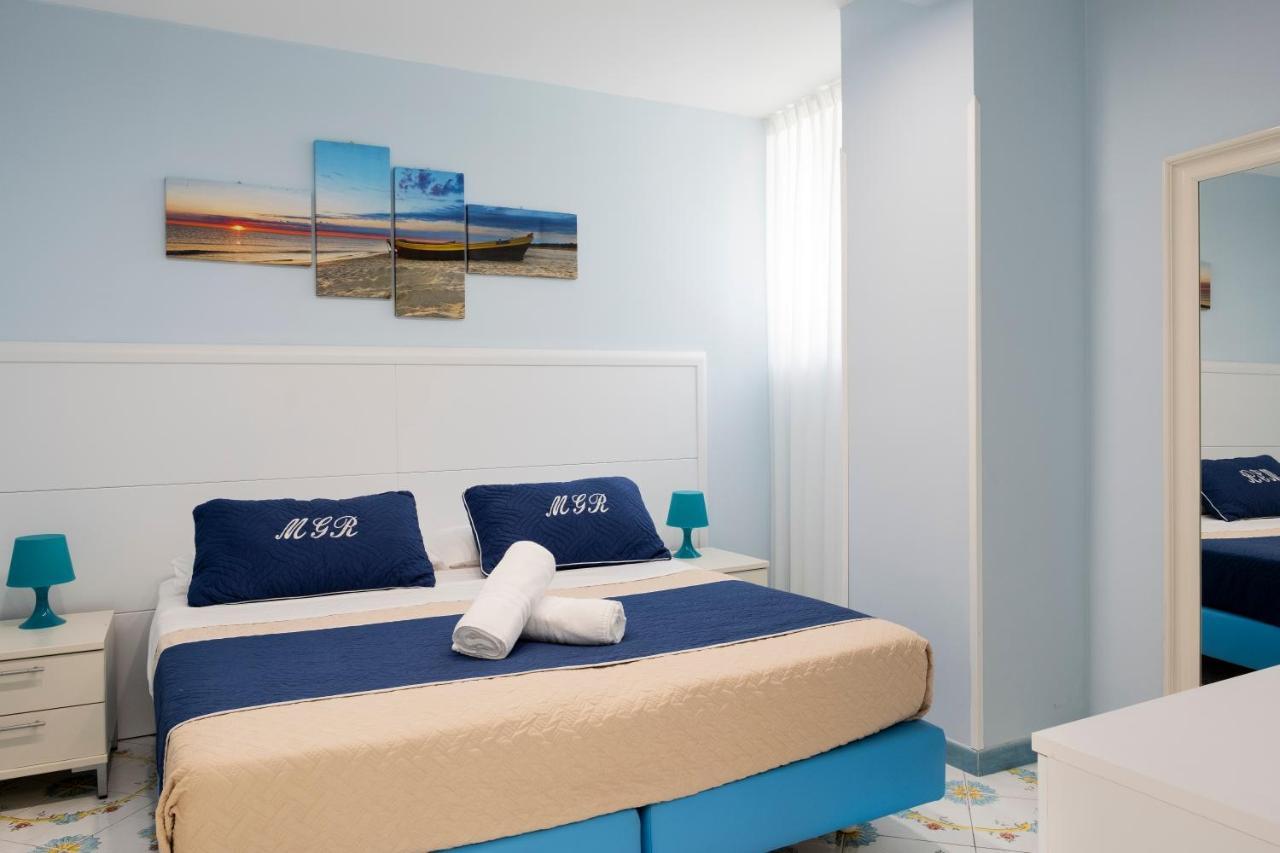 Marina Grande Residence & Spa Соренто Екстериор снимка